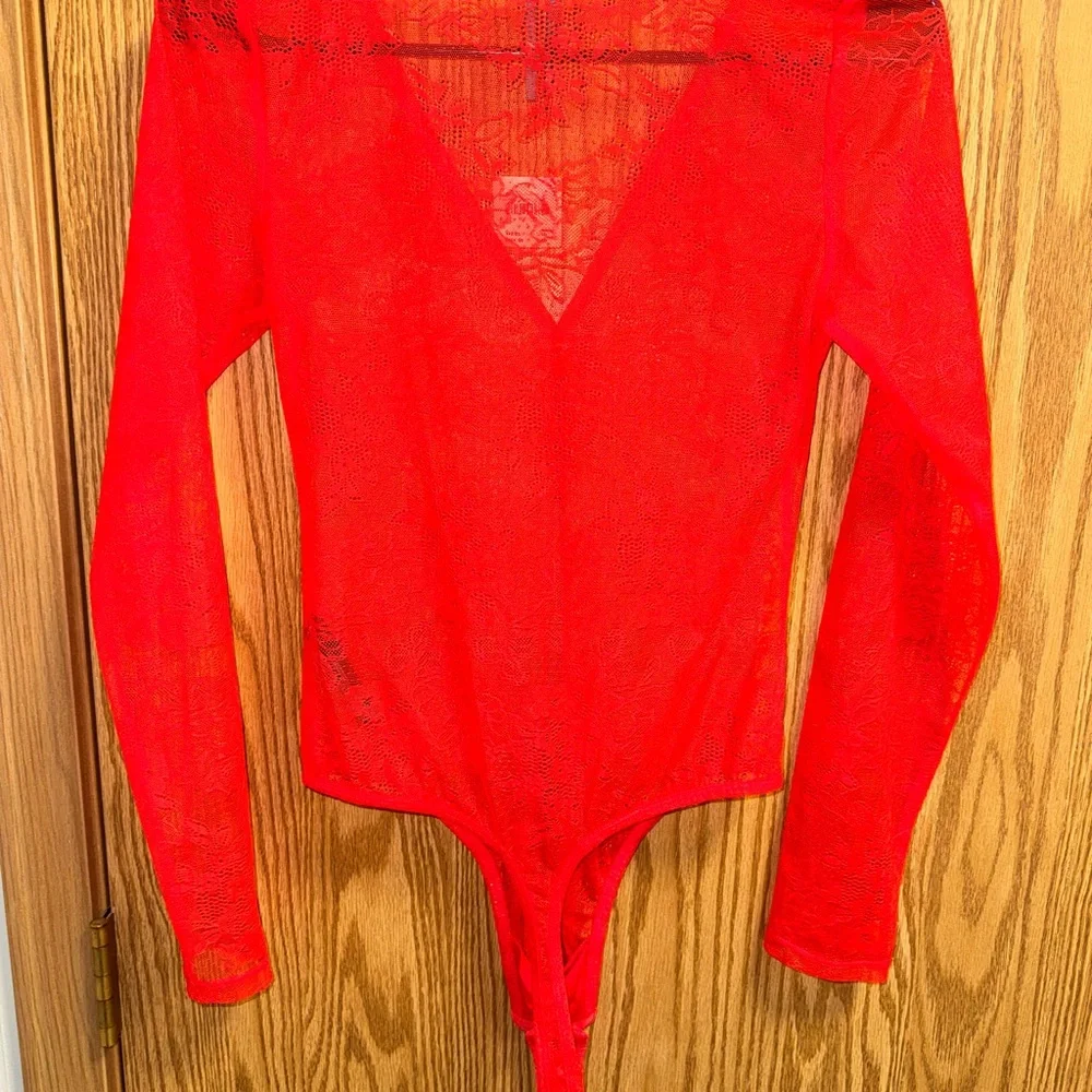 NWT Anthropologie Deep V-Neck Lace Bodysuit - Picture 4 of 6